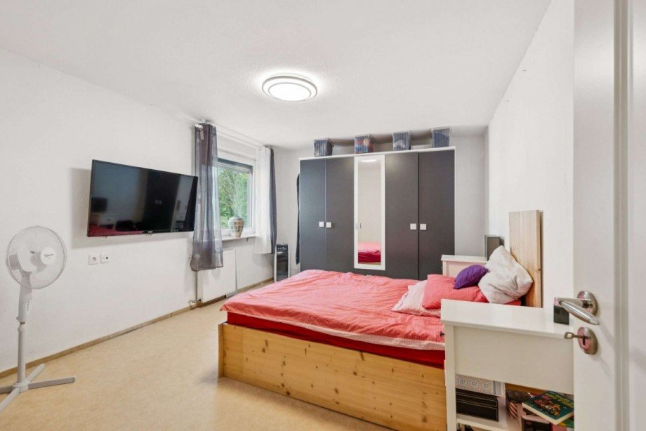 Schlafzimmer Doppelhaush�lfte R�sselsheim am Main