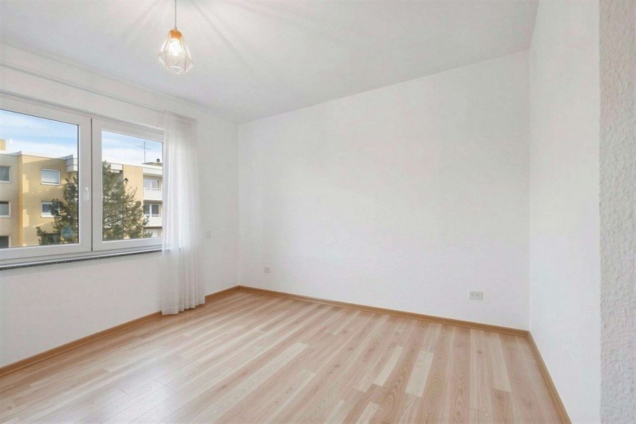Homestaging Schlafzimmer Penthouse Wiesbaden (6) - (KI generiert) Penthousewohnung Wiesbaden