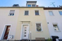 Reihenmittelhaus Mainz Kostheim Gepflegtes modernisiertes Reihenhaus in S�dausrichtung sch�ner Garten ruhige Lage Mainz Kostheim