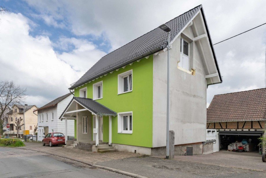 Herberich-Dammstr-3-Heidenrod-23-05-02-56-HDR Einfamilienhaus Heidenrod