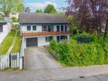 Luftbild Modernisiertes Einfamilienhaus mit Option Einliegerwohnung in guter Wohnlage von Eppstein Bremthal