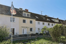 Au�enansicht  Reihenmittelhaus Mainz - Kostheim Gepflegtes modernisiertes Reihenhaus in S�dausrichtung sch�ner Garten ruhige Lage Mainz Kostheim