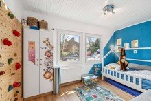 Kinderzimmer Eppstein Einfamilienhaus  (3) Modernisiertes Einfamilienhaus mit Option Einliegerwohnung in guter Wohnlage von Eppstein Bremthal